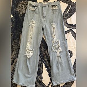 Junior’s Size  13  Wide leg jeans Distressed. Worn once.